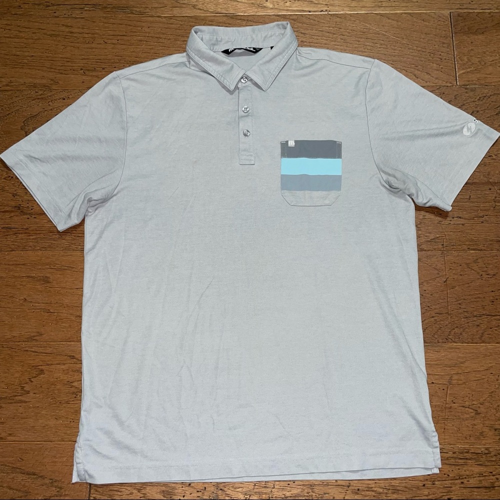 Travis Mathew Short Sleeve Polo Pocket Shirt Mens Size Large Gray.